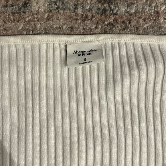 Abercrombie & Fitch Cream Ribbed Long Sleeve Top, cropped - Picture 3 of 3
